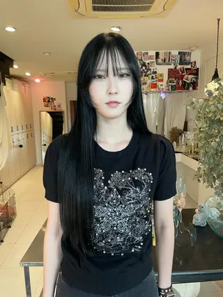 ロング カラー nishiura nanasaのヘアスタイル