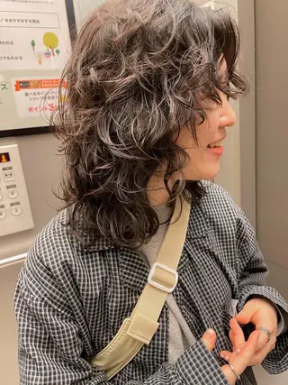 ミディアム カラー センスをお届けします 大谷将生infpのヘアスタイル