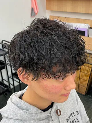 ショート パーマ メンズ 💇🏻‍♂️パーマ ニキ✨本田龍斗のヘアスタイル