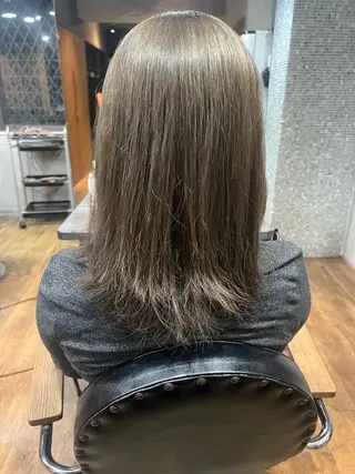 セミロング 脇山 真生のヘアスタイル
