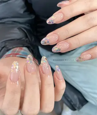 ネイル Nailsalon Jasmine 池袋東口所属・ギウ ジーナのネイルデザイン