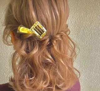 ミディアム ヘアアレンジ 伊藤  穂南のヘアスタイル