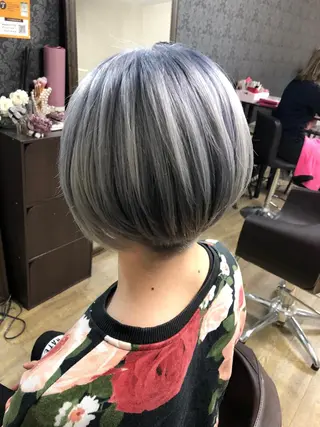 ショート カラー メンズ 池田 景子のヘアスタイル