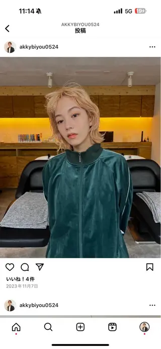 ショート udaハイトーン /ボブ/レイヤーのヘアスタイル