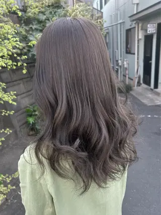カラー ダブルスキルエクステ /羽エクステ白石宇由のヘアスタイル