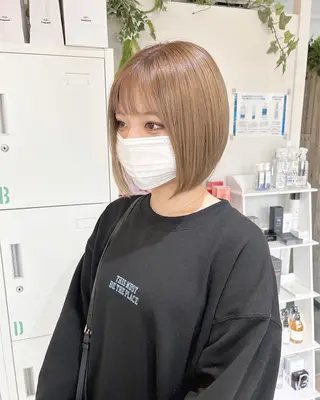ショート ＨＩ ROのヘアスタイル
