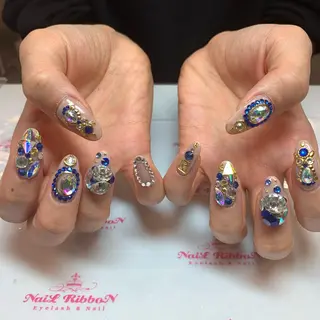 ネイル ネイルリボン 受付スタッフのネイルデザイン