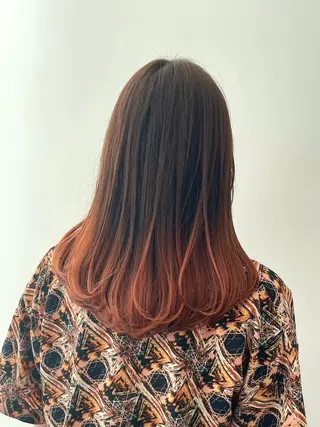 ミディアム 公式 Ease by amble luxeのヘアスタイル