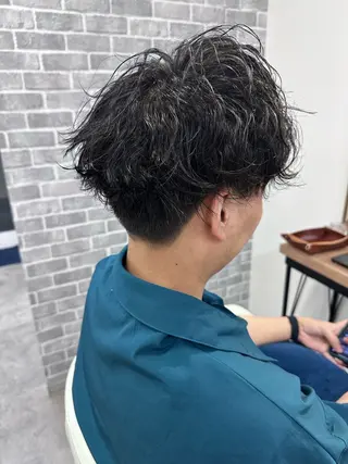 パーマ Noyヨシモト ヒロトのヘアスタイル