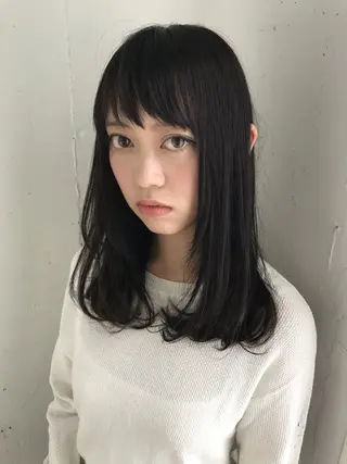 ミディアム 縮毛矯正、髪質改善 肘以上無料のヘアスタイル