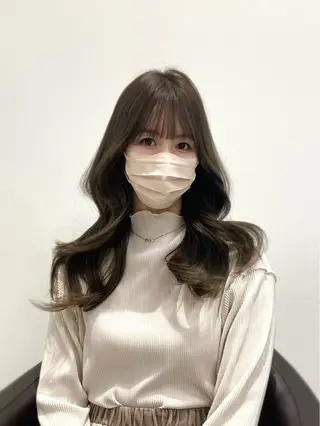 セミロング カラー 岡山 愛のヘアスタイル