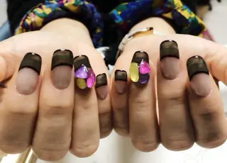 ネイル mano nella manoのネイルデザイン