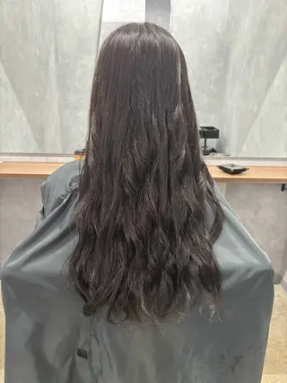 ロング カラー 山崎 美羽のヘアスタイル