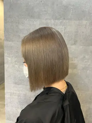 ショート カラー 難波/ハイトーン 🦋AOI🦋のヘアスタイル