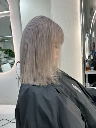 ミディアム ハイトーンボブ Mizuki.のヘアスタイル