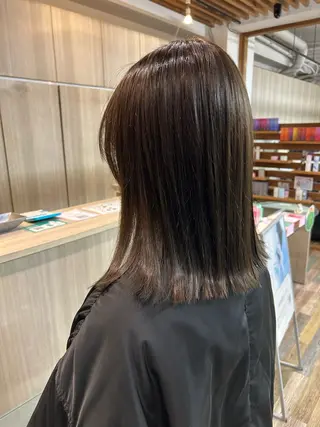ミディアム カラー 志賀　輝/ハイライト /縮毛矯正/髪質改善のヘアスタイル