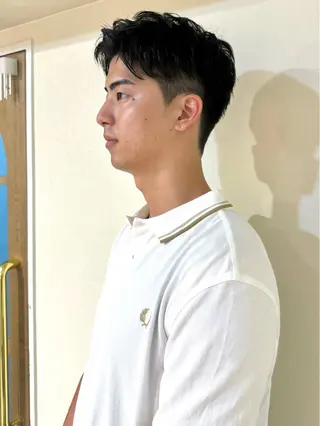 ショート ヤマグチ リョウのヘアスタイル