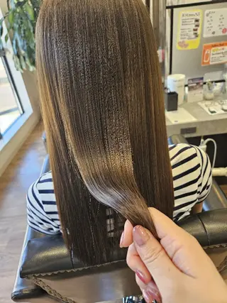 ロング カラー 関口 友菜のヘアスタイル