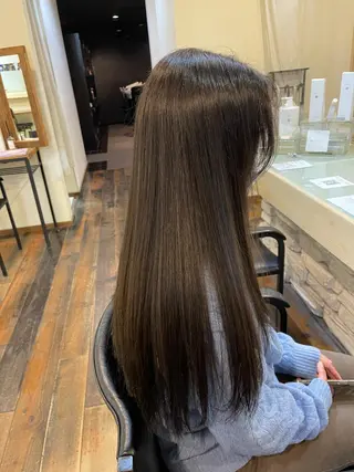 ロング カラー 梶原 真帆のヘアスタイル