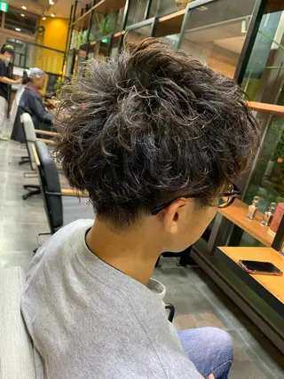 パーマ メンズ 天野 開のヘアスタイル