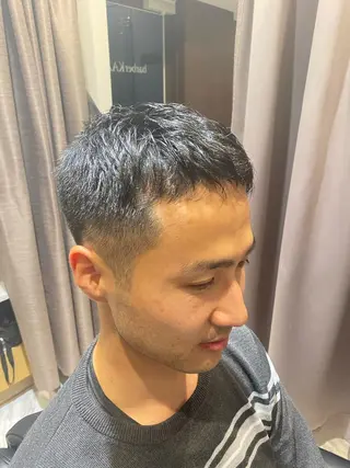 ショート 小野 大輔のヘアスタイル