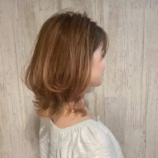 ミディアム 引原 里菜のヘアスタイル