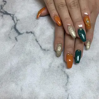 ネイル ネイルリボン 受付スタッフのネイルデザイン