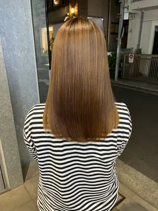セミロング 渡邊 百咲のヘアスタイル