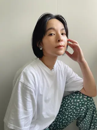 ショート カラー 高橋 愛美のヘアスタイル