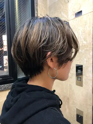 ショート カラー パーマ ヘアアレンジ メンズ TOMO GEEKS代表のヘアスタイル