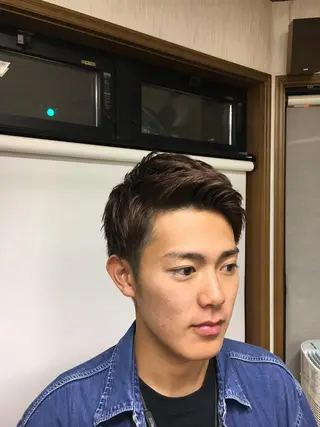 ショート メンズ 牧 颯斗のヘアスタイル