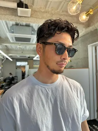 パーマ メンズ 八谷 将平のヘアスタイル