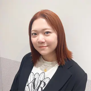 ミディアム カラー 🩵ブリーチカラー 🐈MIORI🩵のヘアスタイル