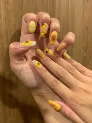 ネイル IZUMI YUKIのネイルデザイン