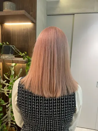 カラー ハイトーン/透明感 yuinaのヘアスタイル