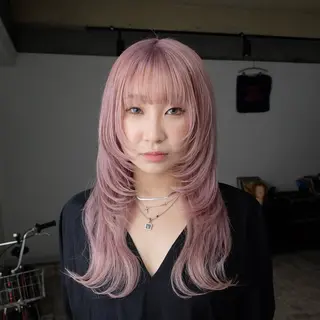 ロング 佐藤 しずくのヘアスタイル