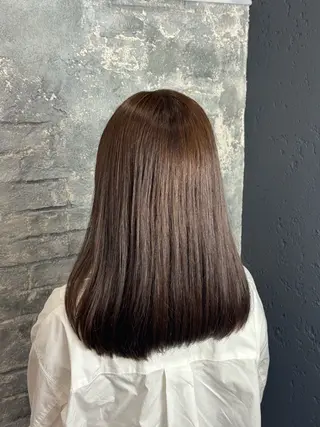 セミロング カラー カラーモデル募集 ☘️もえな☘️のヘアスタイル