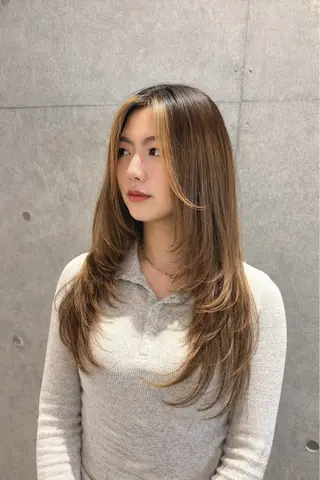 ロング カラー 南 菜花のヘアスタイル