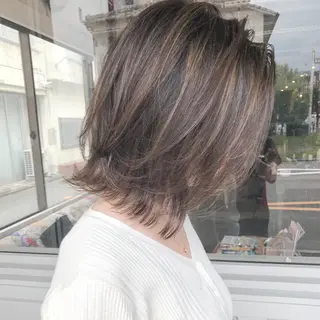 ミディアム カラー ヘアアレンジ Mariana/ 鶴原-ハイライトのヘアスタイル