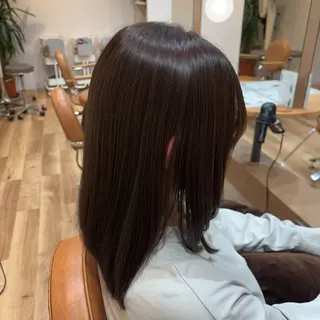 ミディアム カラー 小西 七菜子のヘアスタイル