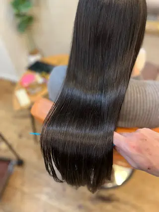 ロング ⚪️髪質改善 縮毛 店長 コウ⚪️のヘアスタイル