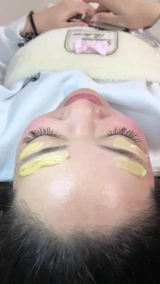 小顔矯正サロン スターローズのエステ・リラクイメージ