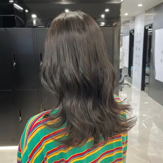 ミディアム カラー ヘアアレンジ 新宿/顔周りカット/ レイヤー/がっきーのヘアスタイル