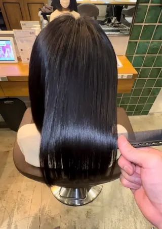 セミロング 髪質改善 すずきひじりのヘアスタイル