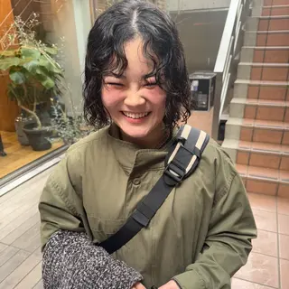 ショート パーマ 大橋 芽衣のヘアスタイル