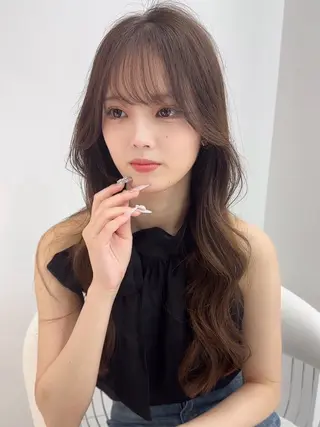 ロング Lond  Emi 艶髪モテヘアのヘアスタイル