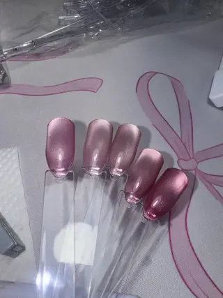 ネイル on nail 尾張旭三郷店のネイルデザイン