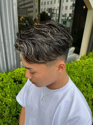 ショート カラー パーマ メンズ &CREW スタッフのヘアスタイル