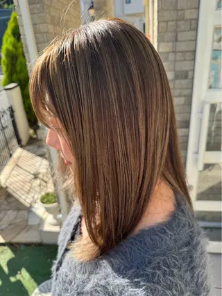 カラー La.fleur ラ.フルールのヘアスタイル