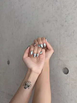 ネイル THOMㅤ suzuka🍀のネイルデザイン